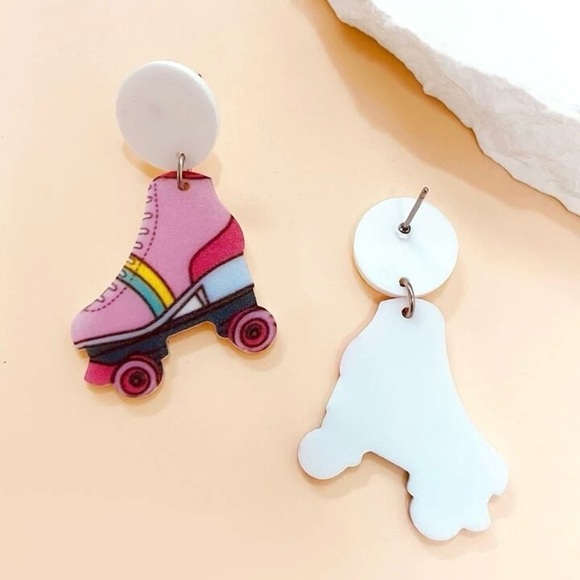 Pink Roller Skate Earrings – 80s Y2K Kawaii Acrylic Dangles - Picture 7 of 10